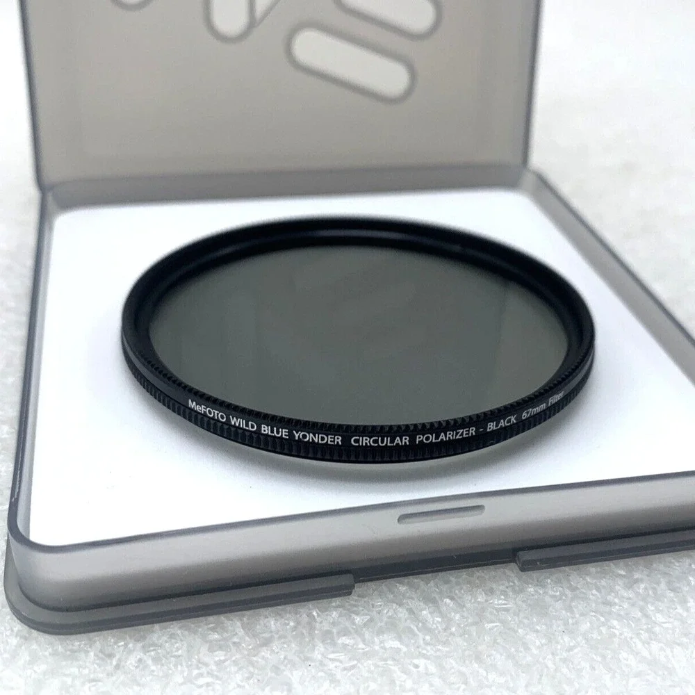 MeFoto Wild Blue Yonder Circular Polarizer Black‎ 67mm Filter w/ Case